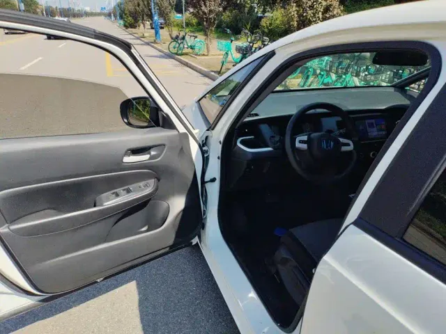 Honda Fit — Фото автомобиля 12