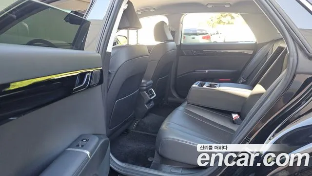 Hyundai Grandeur GN7 — Фото автомобиля 18