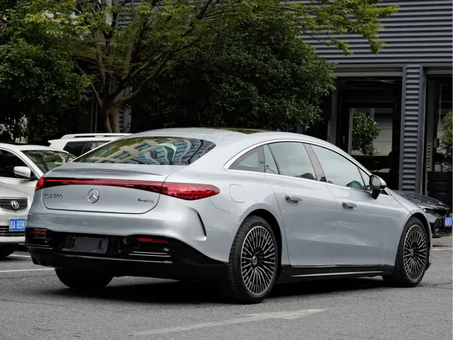 Mercedes-Benz EQS — Фото автомобиля 4