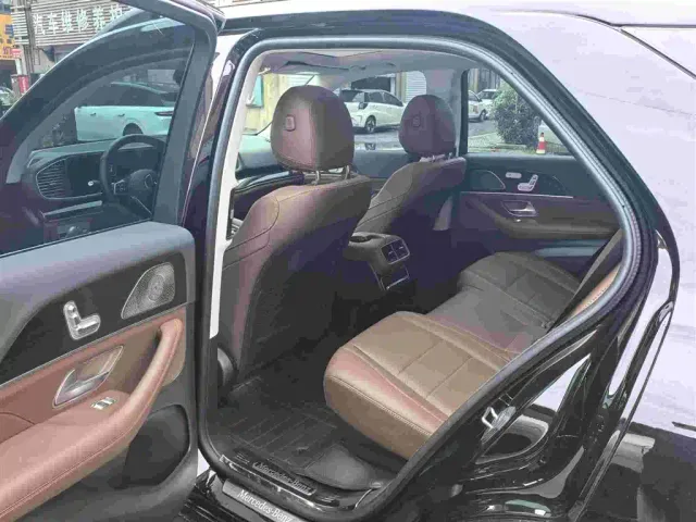 Mercedes-Benz GLE-Class — Фото автомобиля 6