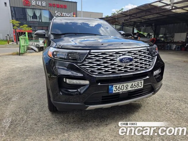 Ford Explorer Generation 6 — Фото автомобиля 3