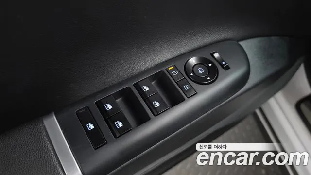 Hyundai Grandeur GN7 — Фото автомобиля 30