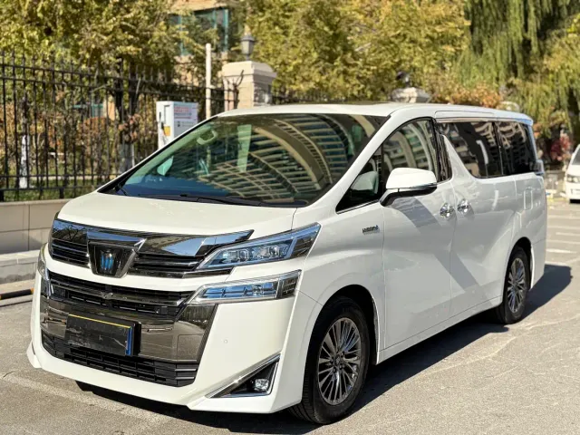 Фотография автомобиля — Toyota Vellfire