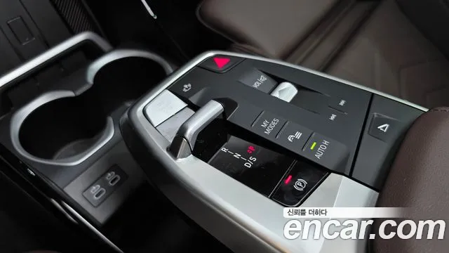 BMW X1 U11 — Фото автомобиля 9