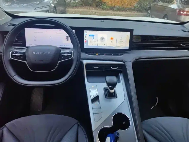 Roewe D5X DMH — Фото автомобиля 12