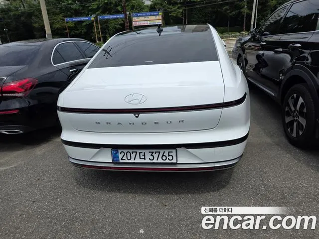Hyundai Grandeur GN7 — Фото автомобиля 17