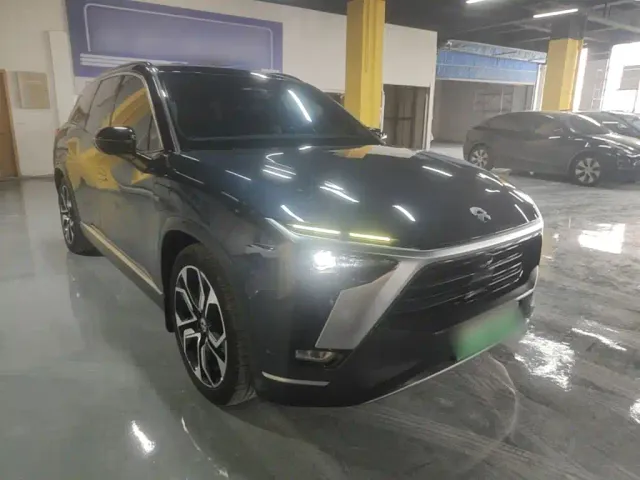 Nio ES8 — Фото автомобиля 3