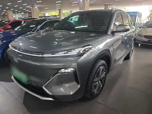 Фотография автомобиля — Geely Galaxy Starship 7 EM-i