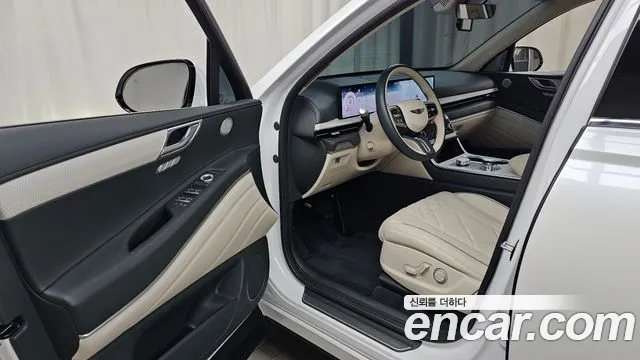 Genesis GV80 — Фото автомобиля 15