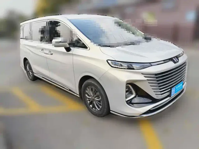 Bestune Besturn M9 — Фото автомобиля 3