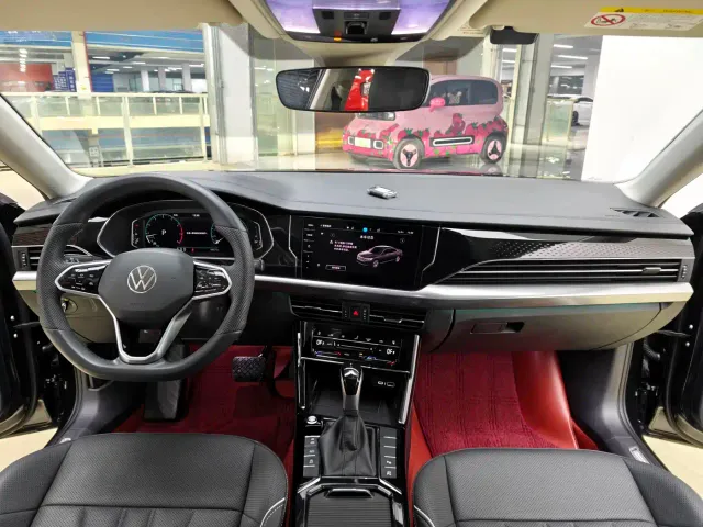 Volkswagen Passat — Фото автомобиля 10
