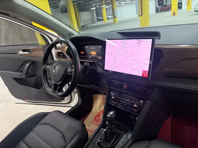 Volkswagen Tharu — Фото автомобиля 8