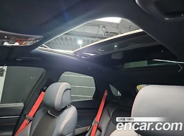 Genesis GV70 2.5T Бензин 2WD — Фото автомобиля 14