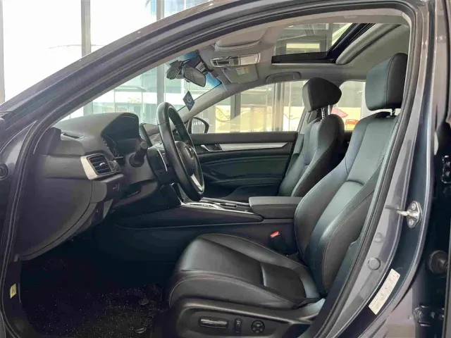 Honda Accord — Фото автомобиля 4