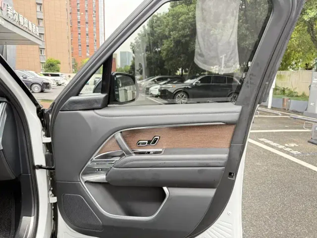 Land Rover Range Rover — Фото автомобиля 23