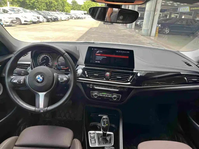 BMW 1 Series — Фото автомобиля 11