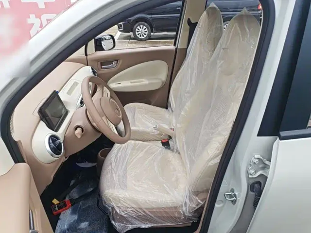Wuling Hongguang Mini EV — Фото автомобиля 14