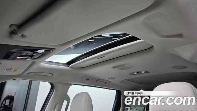 Kia Carnival — Фото автомобиля 19