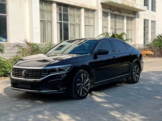 Фотография автомобиля — Volkswagen Passat