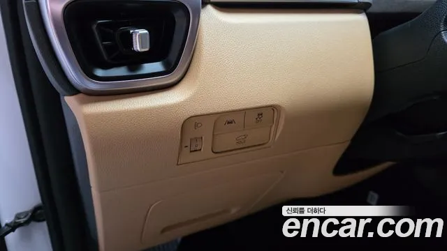 Kia Sorento Sorento 4-е поколение Бензин 2.5T 4WD — Фото автомобиля 14