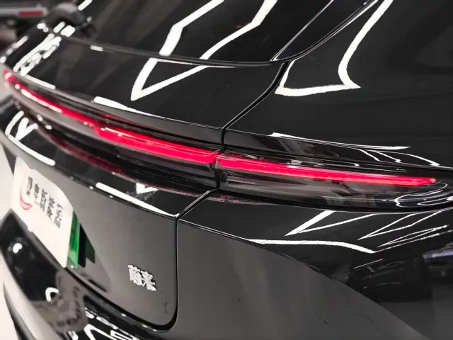 Nio ET5 Touring — Фото автомобиля 6