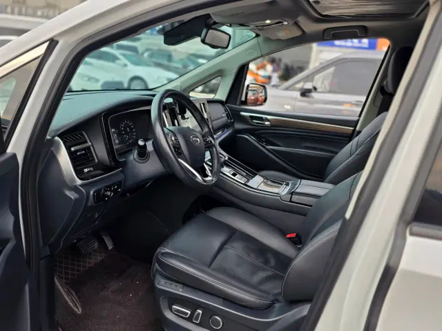 GAC Trumpchi M8 — Фото автомобиля 3