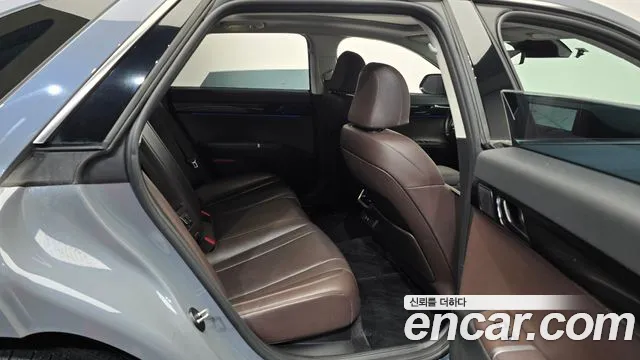 Hyundai Grandeur — Фото автомобиля 12