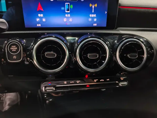 Mercedes-Benz CLA-Class — Фото автомобиля 13