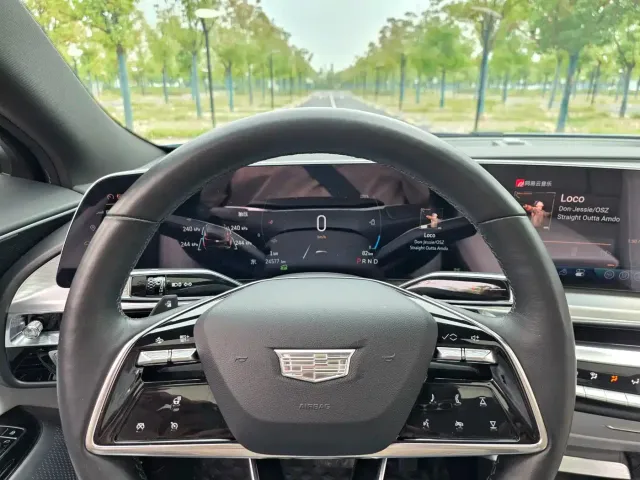Cadillac Lyriq — Фото автомобиля 15
