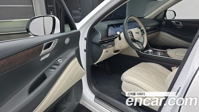 Genesis GV80 — Фото автомобиля 15