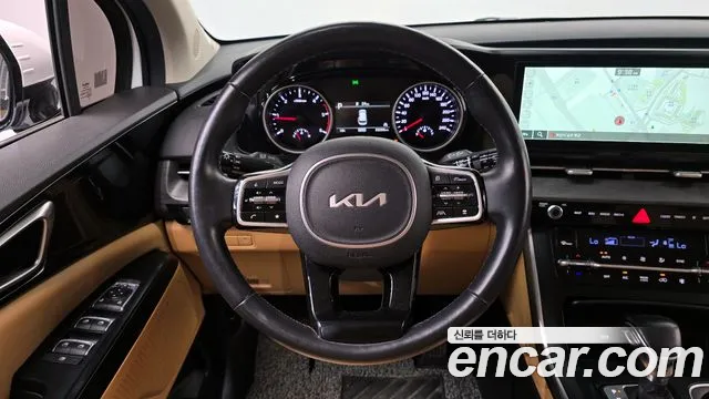 Kia Canival — Фото автомобиля 13