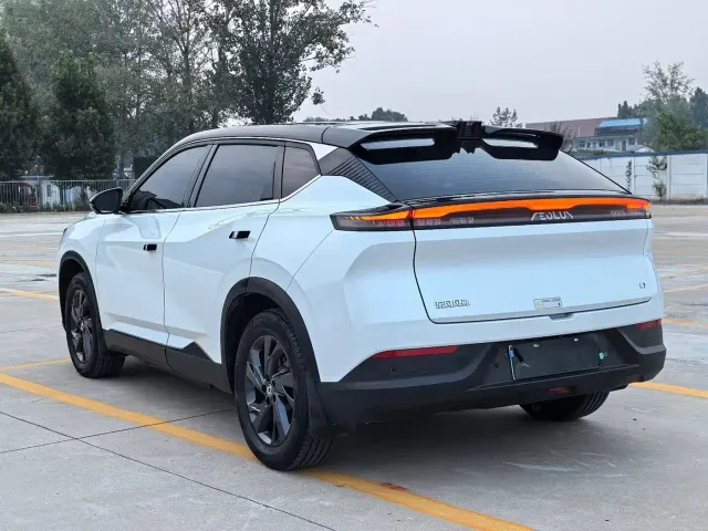 Dongfeng Fengshen L7 — Фото автомобиля 7