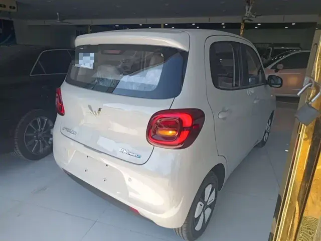 Wuling Hongguang Mini EV — Фото автомобиля 6