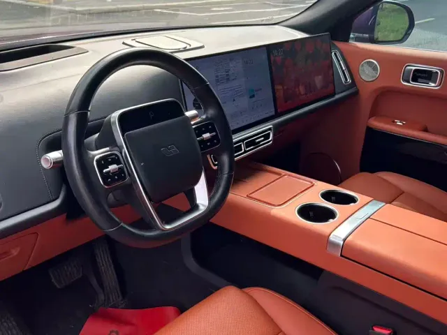Li Auto L9 — Фото автомобиля 7