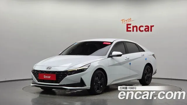 Hyundai AVANTE Avante (CN7) — Фото автомобиля 10