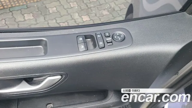 Hyundai Staria — Фото автомобиля 10