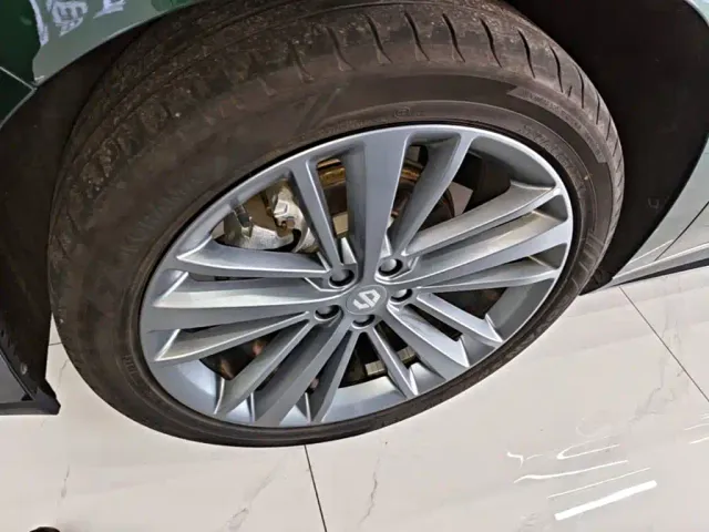 Leapmotor C16 — Фото автомобиля 22