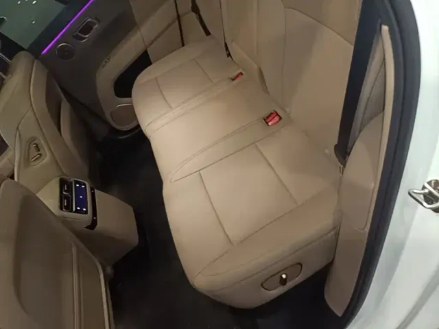 Li Auto i6 — Фото автомобиля 16
