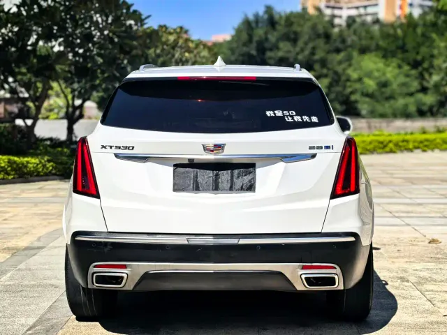 Cadillac XT5 — Фото автомобиля 10