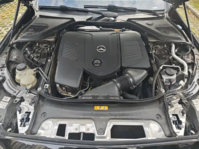 Mercedes-Benz E-Class — Фото автомобиля 10