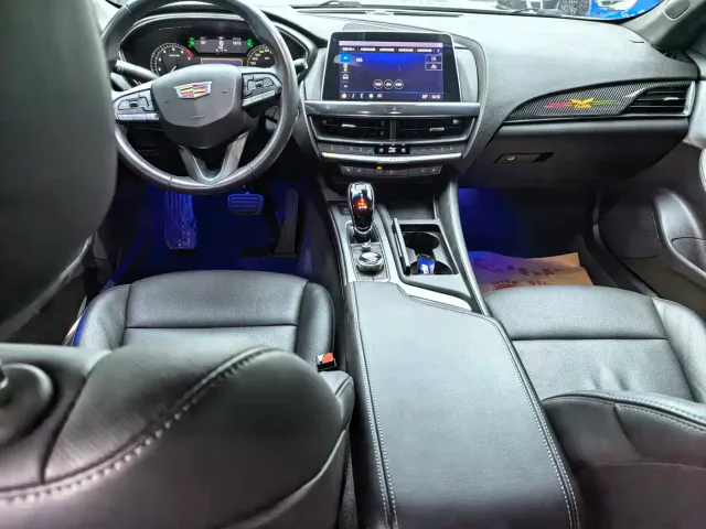 Cadillac CT5 — Фото автомобиля 7
