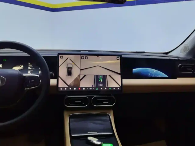 Leapmotor C11 — Фото автомобиля 13