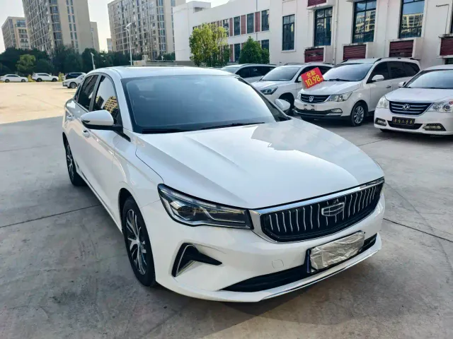 Geely Emgrand — Фото автомобиля 3
