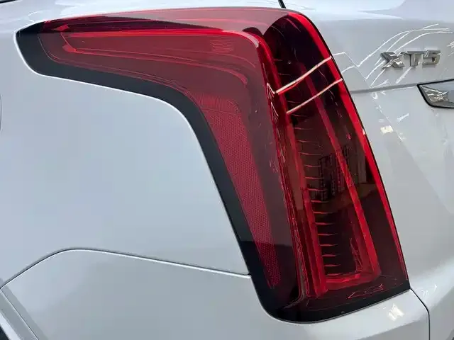 Cadillac XT5 — Фото автомобиля 16