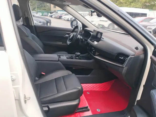 Nissan X-Trail — Фото автомобиля 16