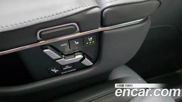 Toyota Alphard — Фото автомобиля 24