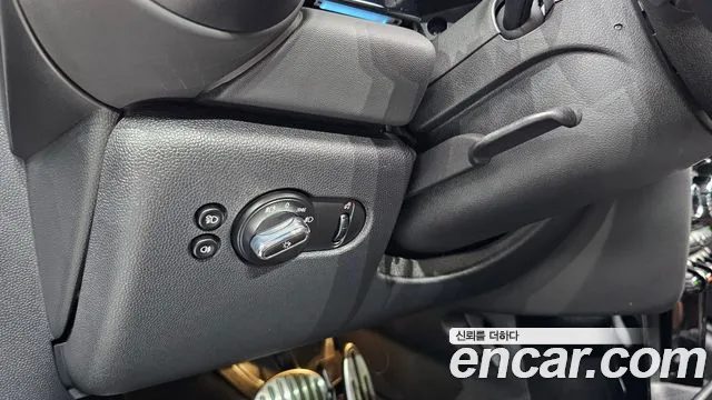Mini Cooper — Фото автомобиля 10
