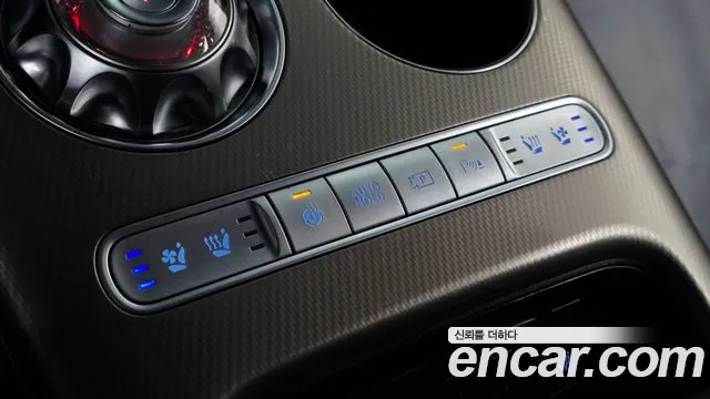 Genesis GV60 — Фото автомобиля 28