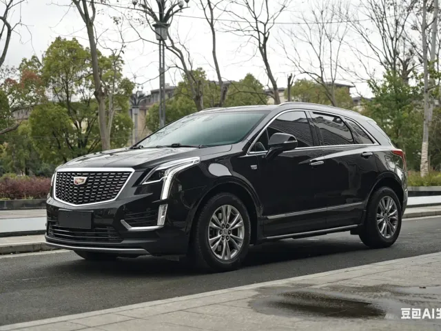 Cadillac XT5 — Фото автомобиля 2