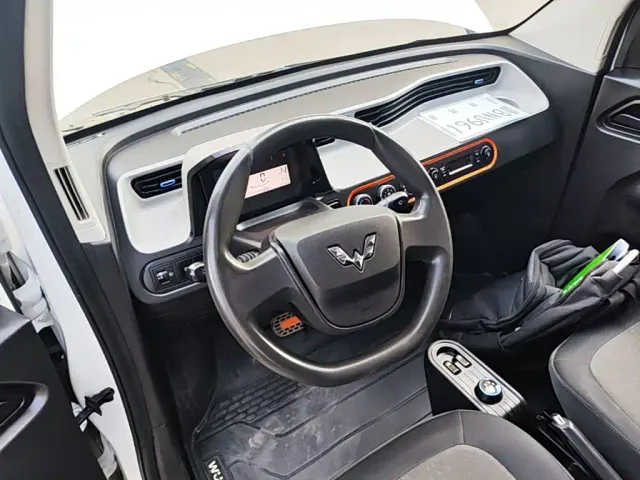 Wuling Hongguang Mini EV — Фото автомобиля 9